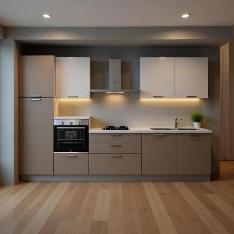 Cucina lineare Luna ml.330 con colonna sinistra e base tortora e pensili bianchi